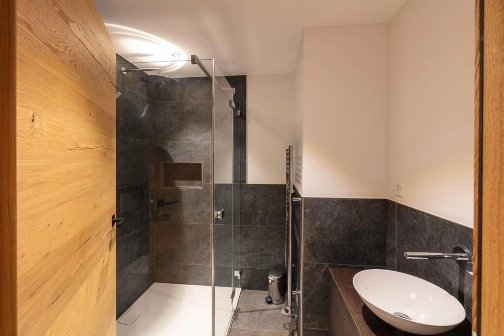 Exklusives Chalet Mit Traumhafter See- Und Bergsicht سيليسبيرغ المظهر الخارجي الصورة
